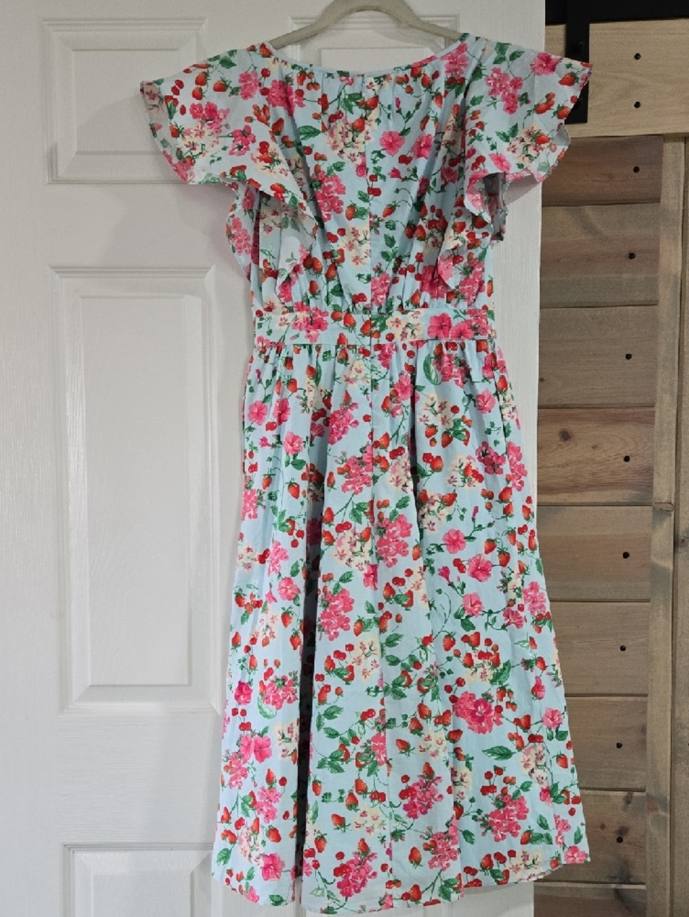 Ann Taylor Floral Flutter Sleeve Flare Dress Size 00P - Picture 6 of 9